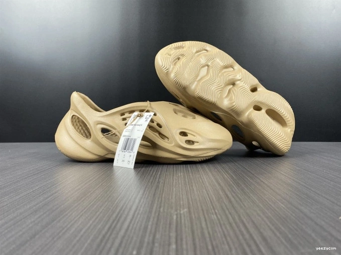 GW3354 RNNR Foam Adidas Yeezy Ochre 0719